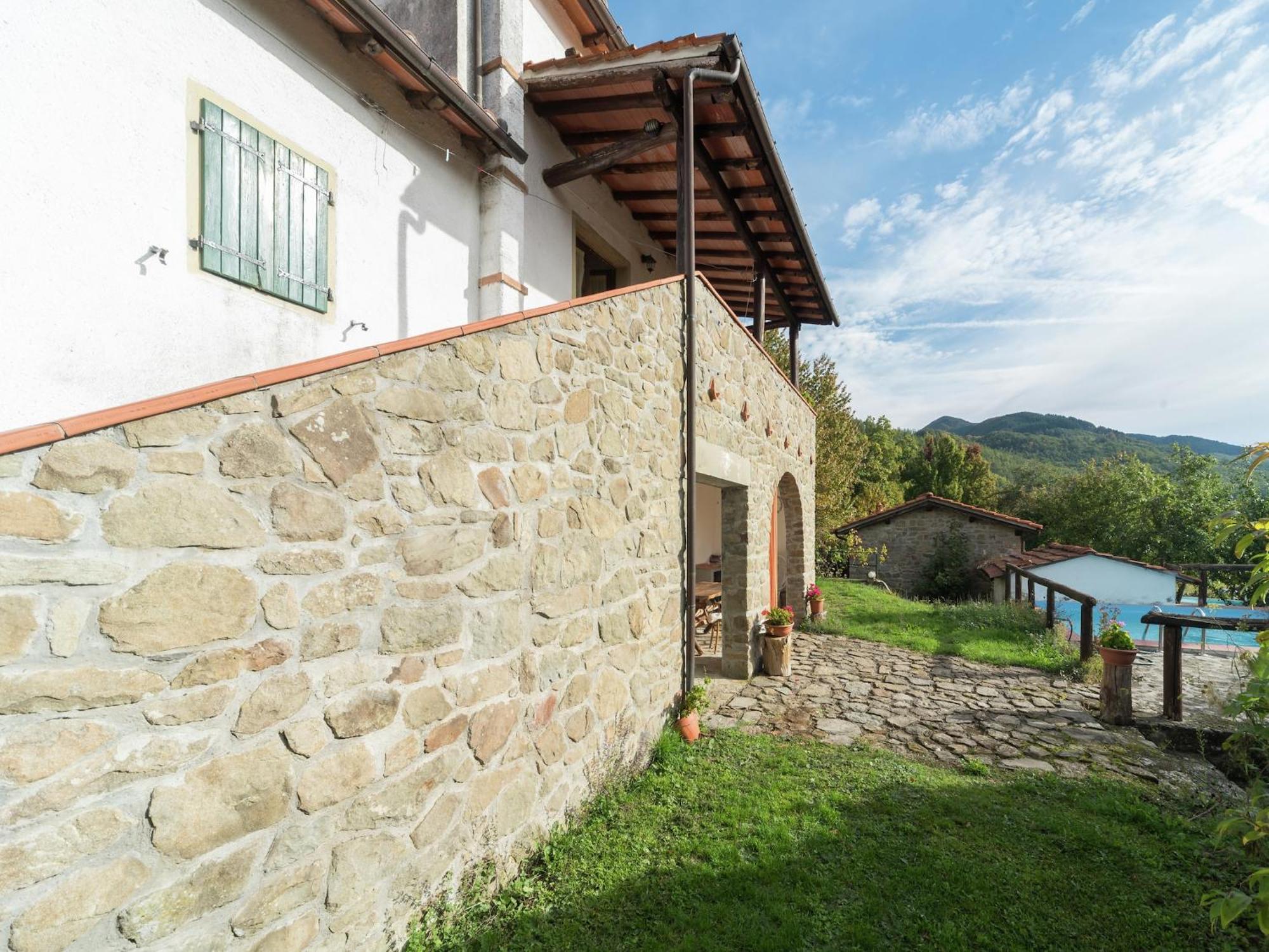 Lovely Holiday Home With Private Pool Сан Марчело Пистойезе Екстериор снимка