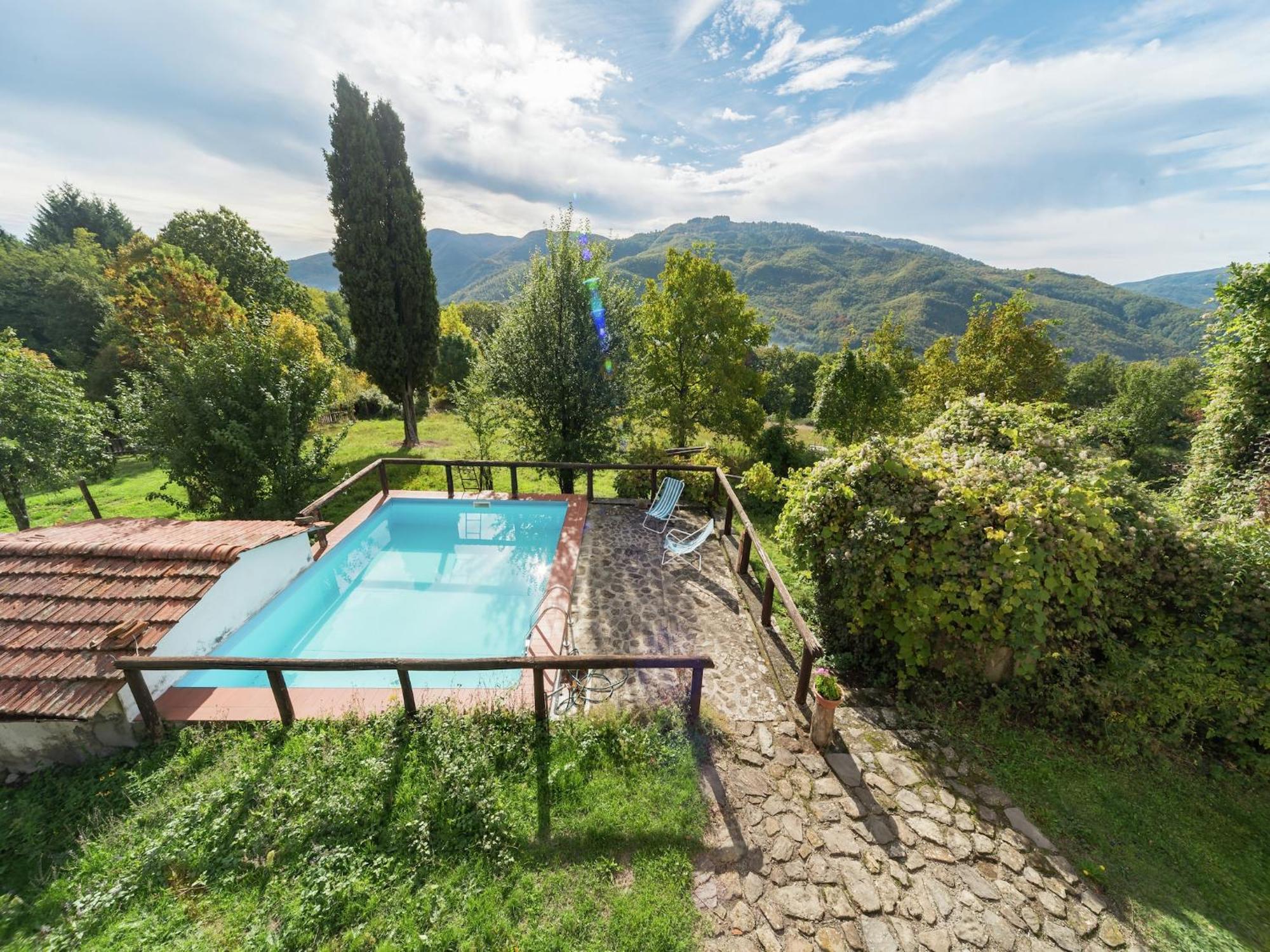 Lovely Holiday Home With Private Pool Сан Марчело Пистойезе Екстериор снимка